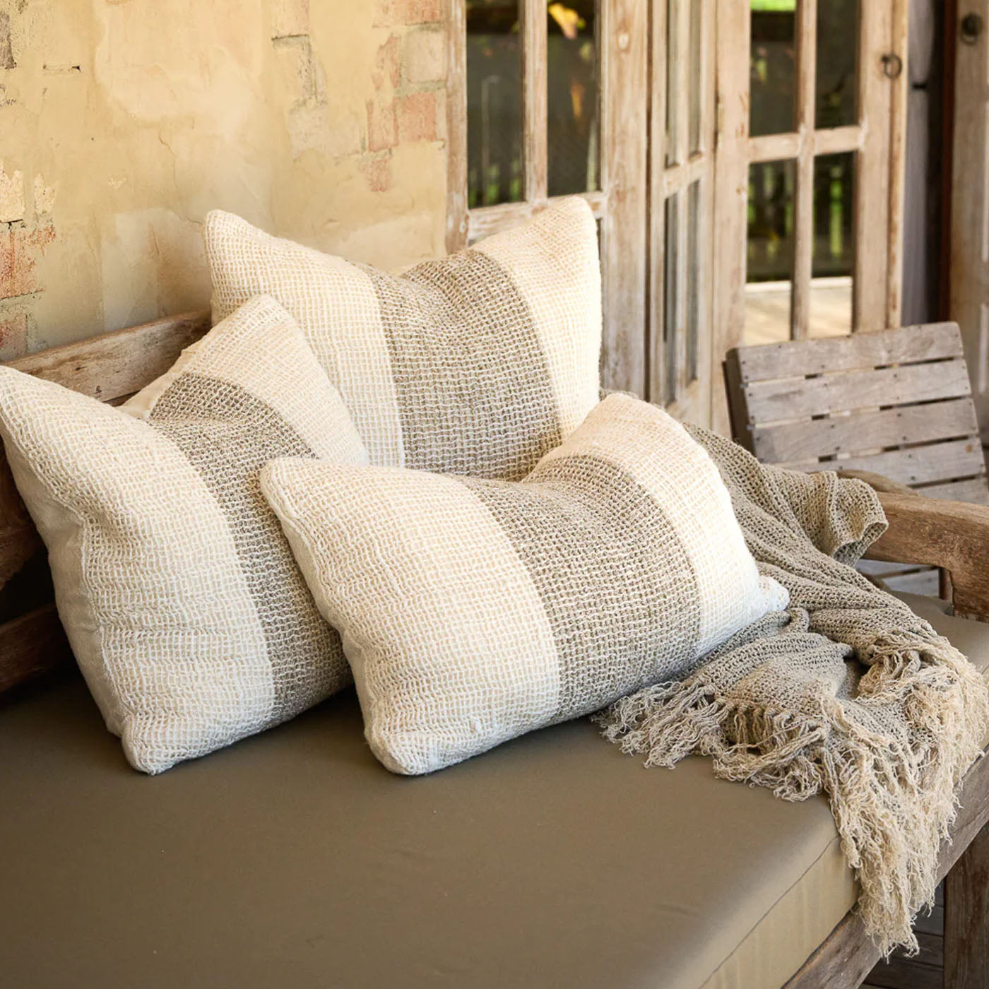 Coco Cushion - White/Natural