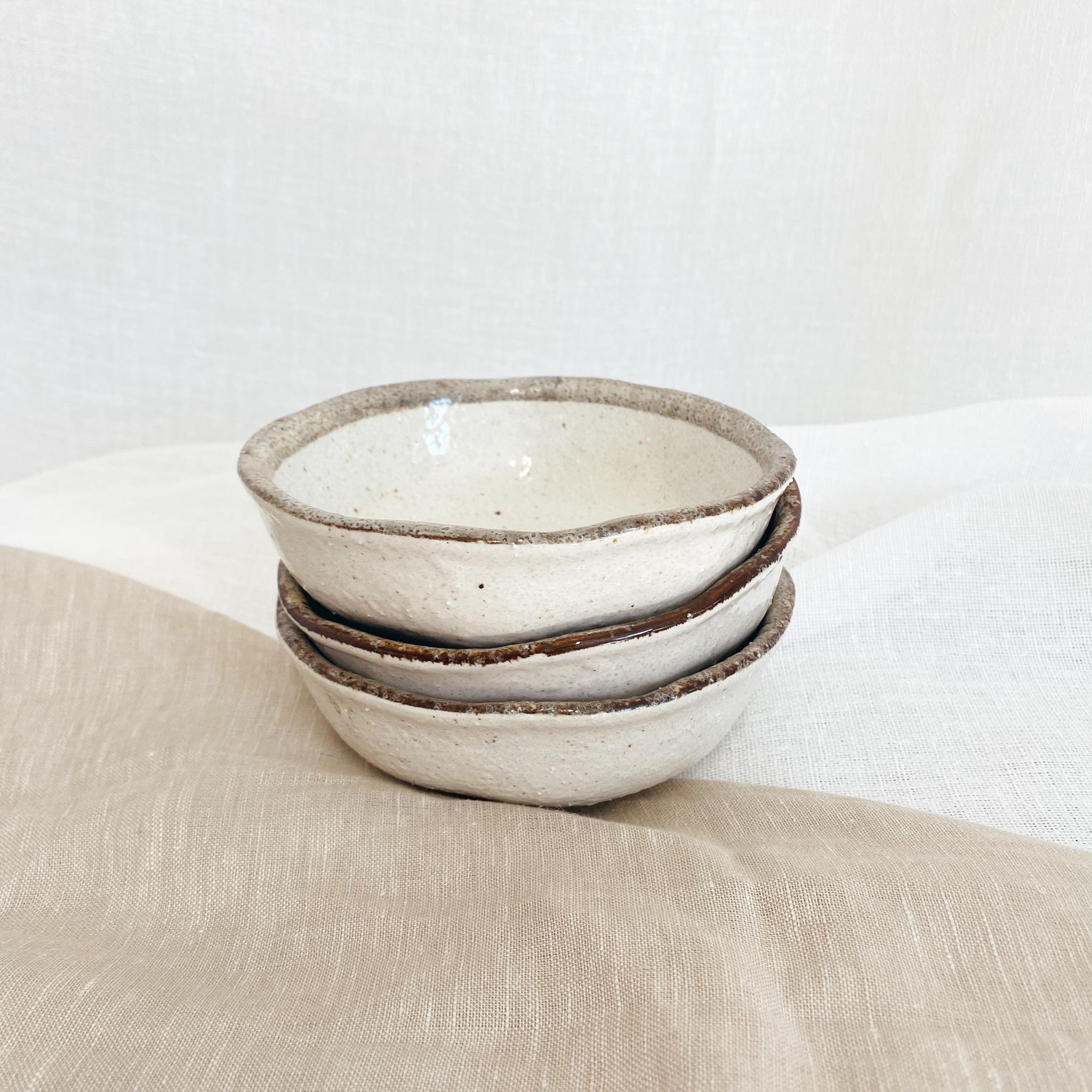 Shirokaratsu Round Dish