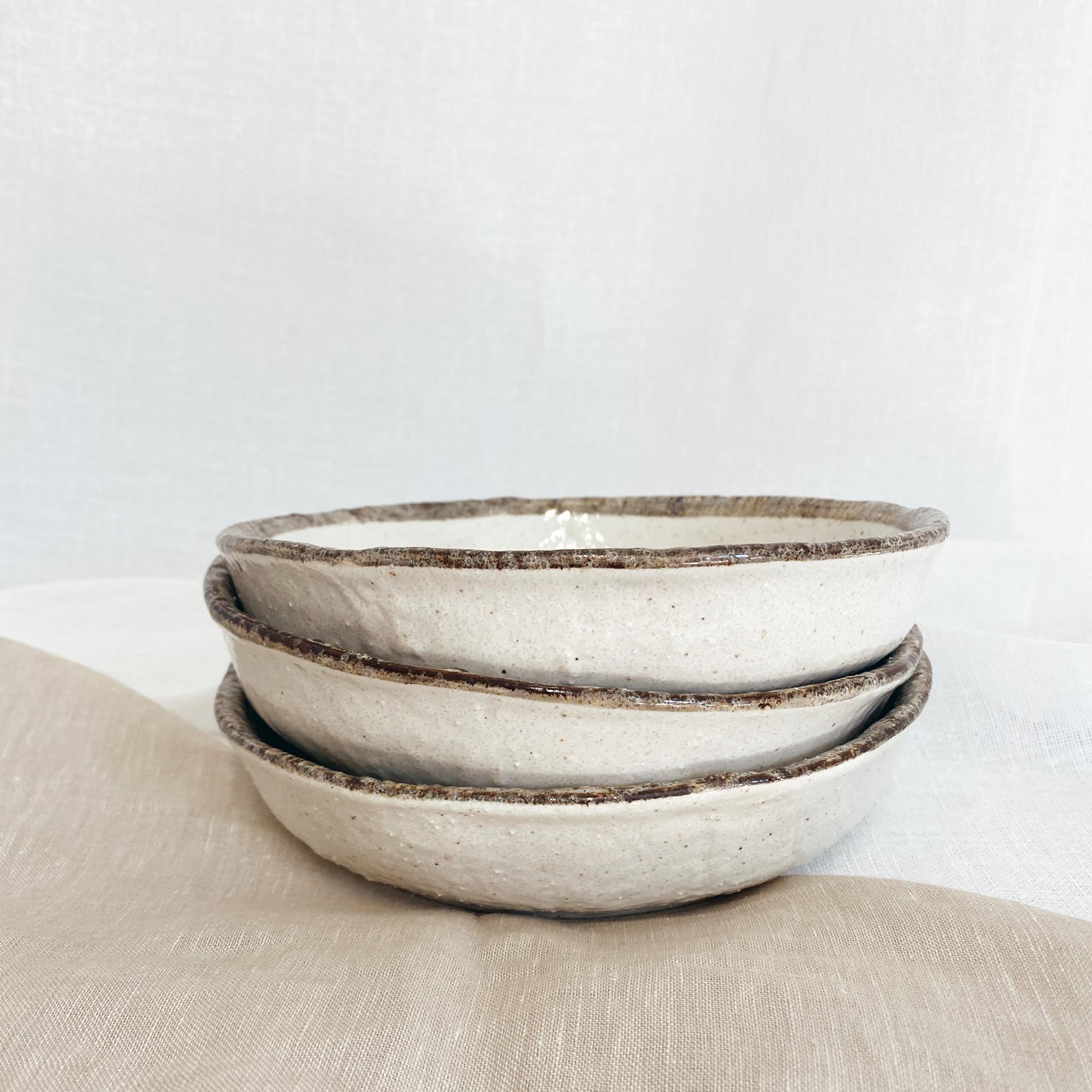 Shirokaratsu Round Dish