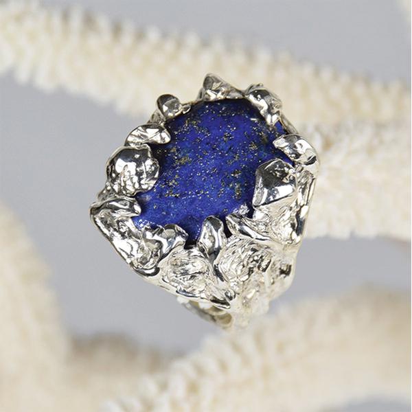 Crater & Lapis Lazuli Ring