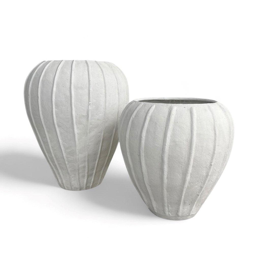 Guana White Vertical Ribbed Pot - Medium