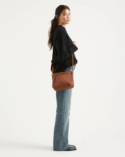 Large Essential Leather Handbag Pouch - Cognac