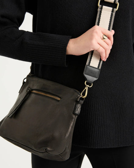 Large Essential Leather Pouch - Black