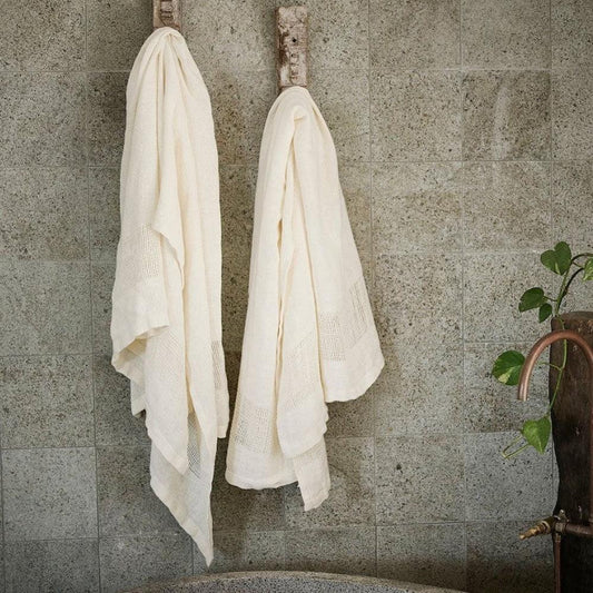 Mayla Hand Woven Linen Bath Towel - Ivory