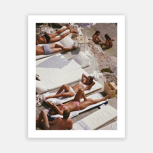 Sunbathers At Eden Roc Wall Art