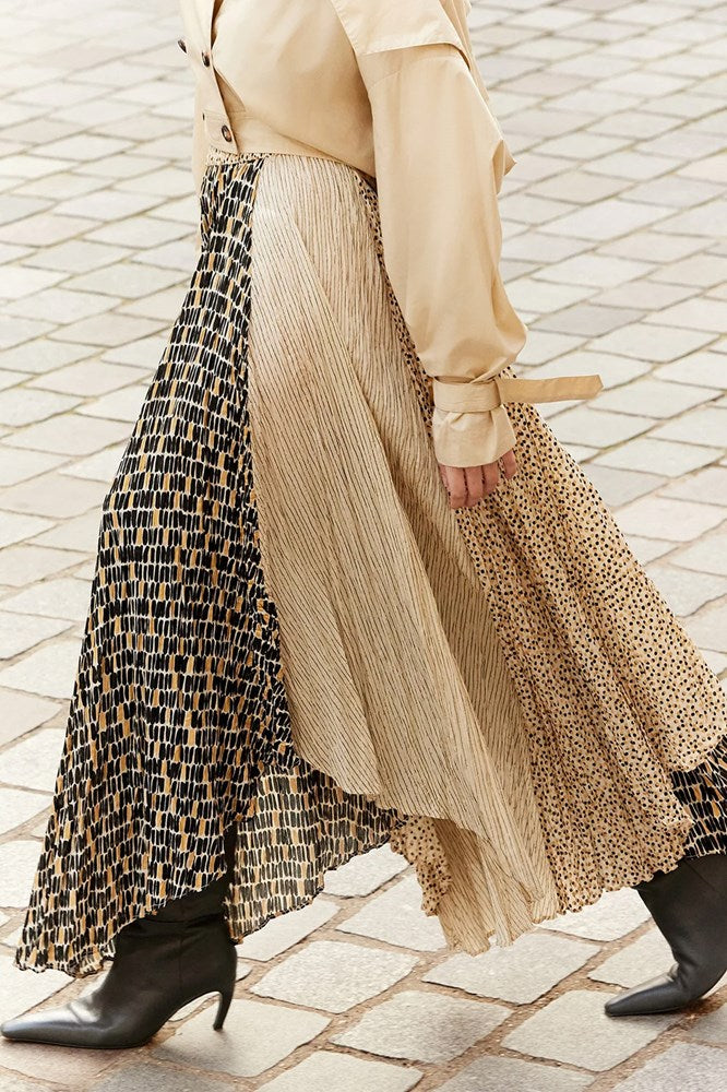 Suntan Skirt - Summer in Paradise